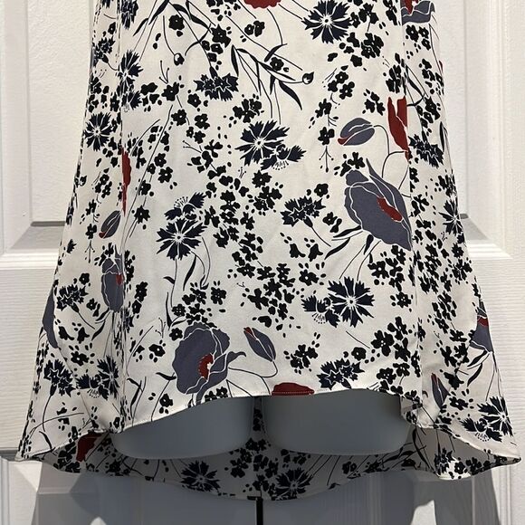 Theory 100% Silk Sleeveless Top Size Small - Picture 4 of 11